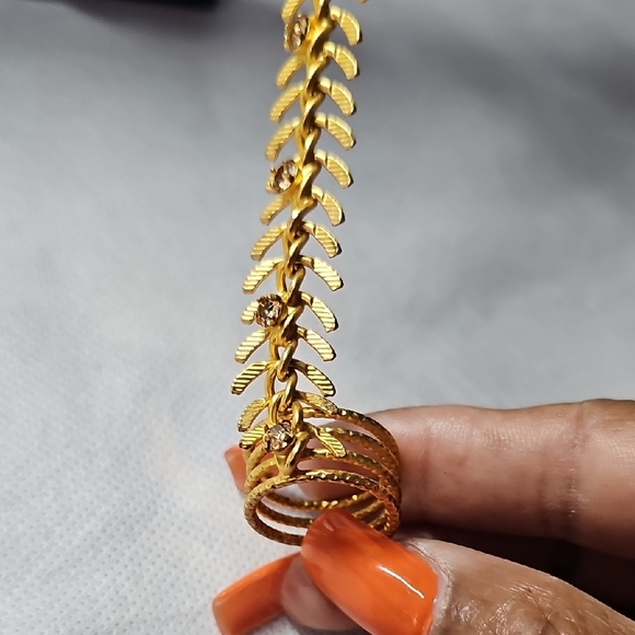 Sassy Jones Gold Leaf Necklace - Picture 4 of 6